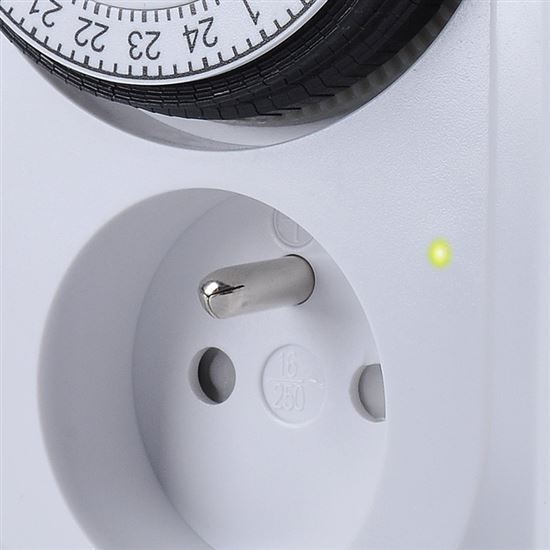 Solight Časový spínač denní do zásuvky